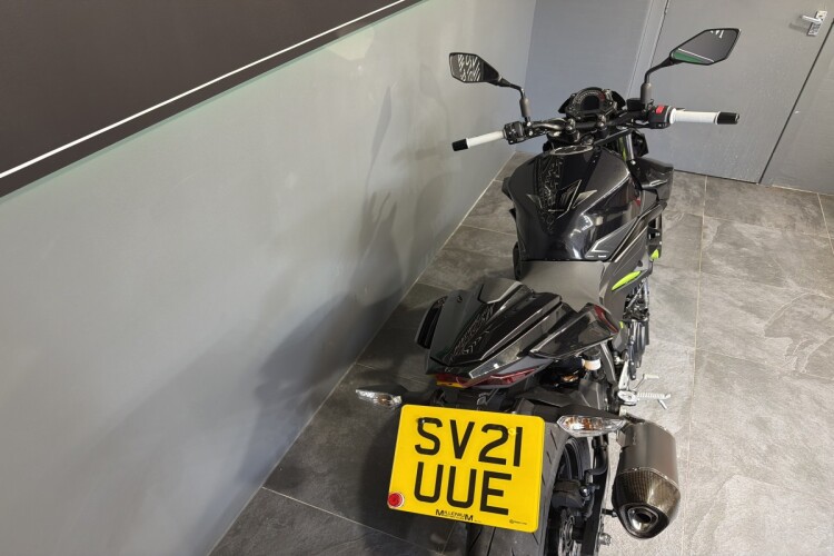 KAWASAKI Z400