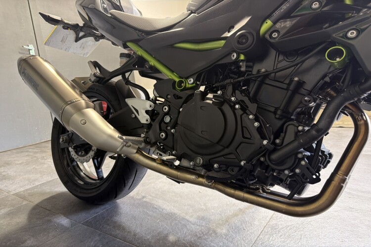 KAWASAKI Z400