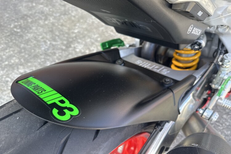APRILIA RSV4