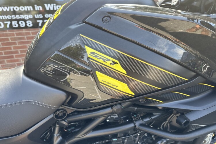 QJMOTOR SRT 900 SX