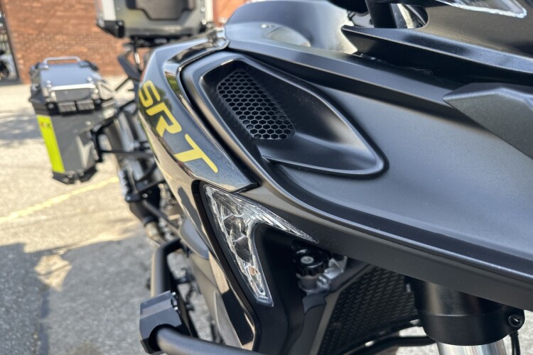 QJMOTOR SRT 900 SX