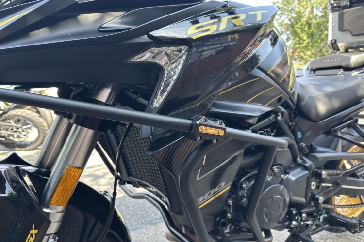 QJMOTOR SRT 900 SX