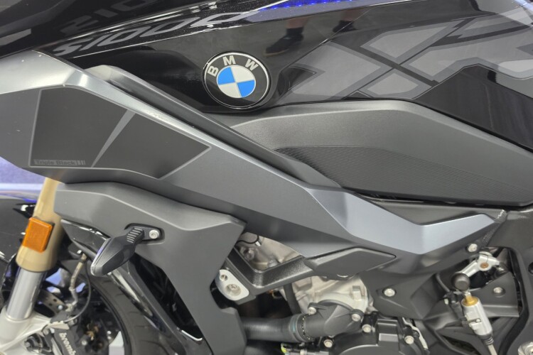 BMW S 1000 XR