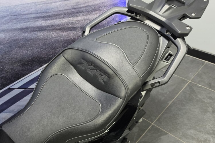 BMW S 1000 XR