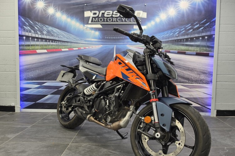 KTM 125 DUKE