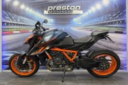 KTM 1290 SUPER DUKE R