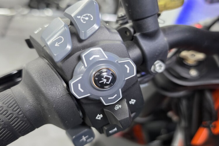 KTM 1290 SUPER DUKE R