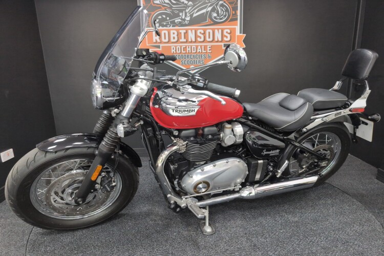 TRIUMPH SPEEDMASTER 1200