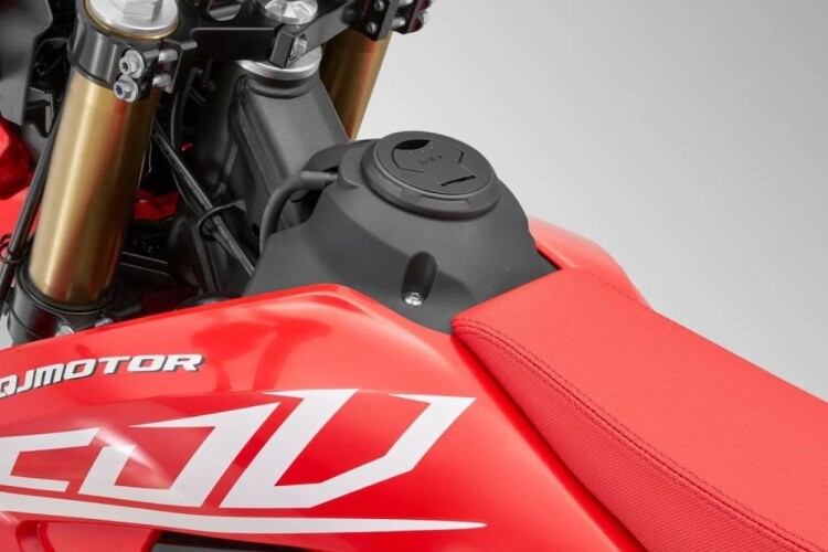 QJMOTOR COV 125 X