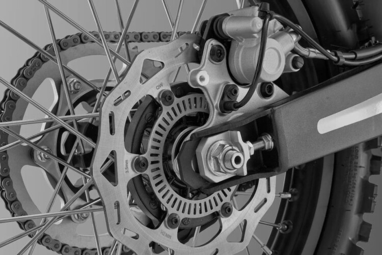 QJMOTOR COV 125 X