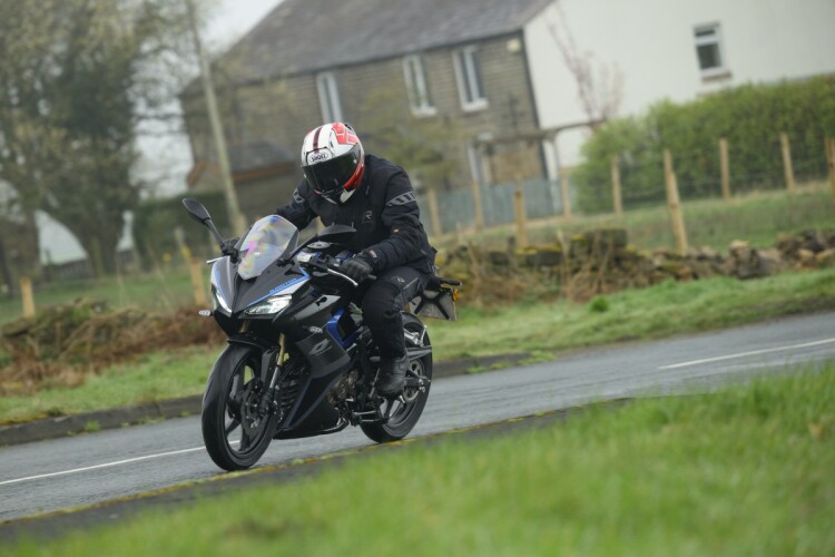 QJMOTOR SRK 125 R