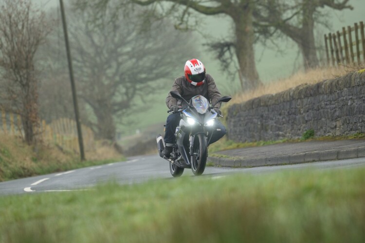 QJMOTOR SRK 125 R