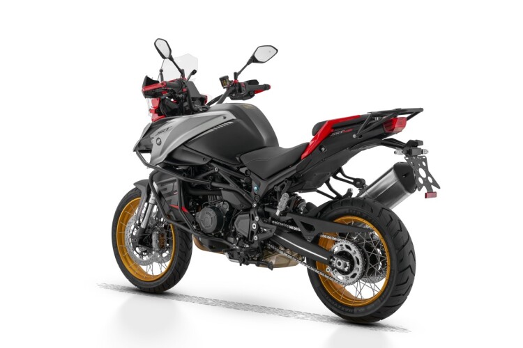 QJMOTOR SRT 900 SX