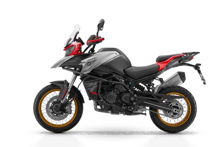 QJMOTOR SRT 900 SX