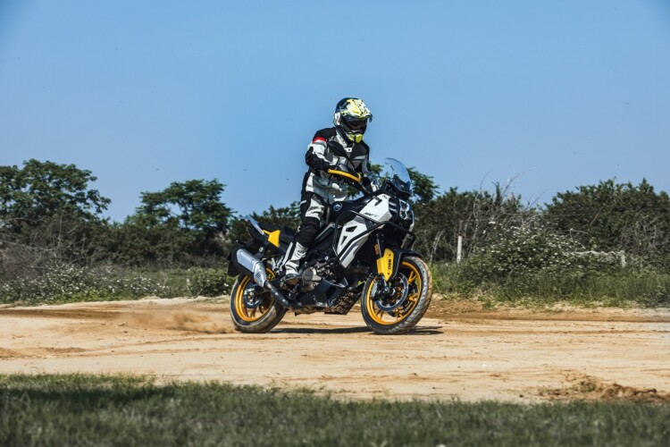 QJMOTOR SVT 650