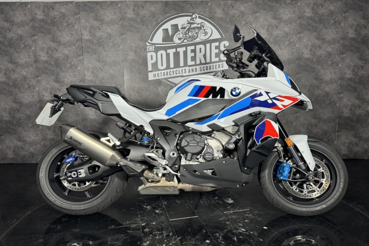 BMW M 1000 XR