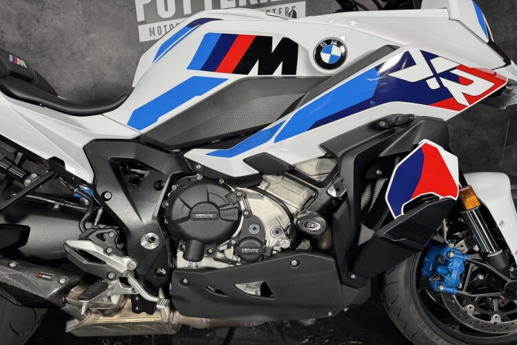 BMW M 1000 XR