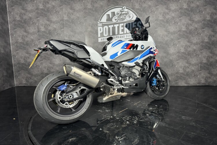 BMW M 1000 XR