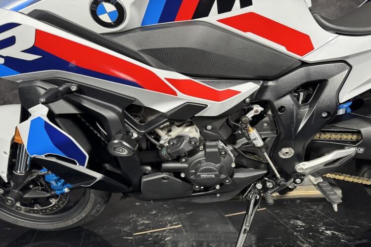 BMW M 1000 XR