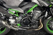KAWASAKI Z900