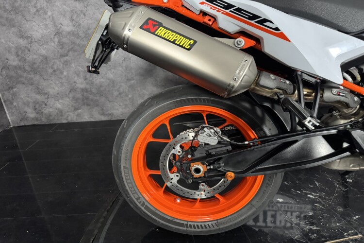 KTM 890 SMT