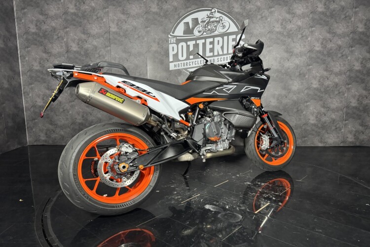 KTM 890 SMT