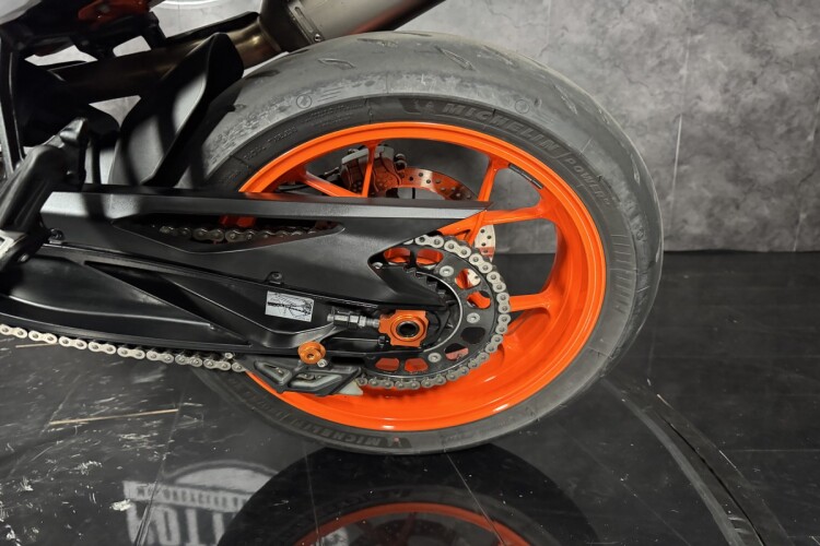 KTM 890 SMT