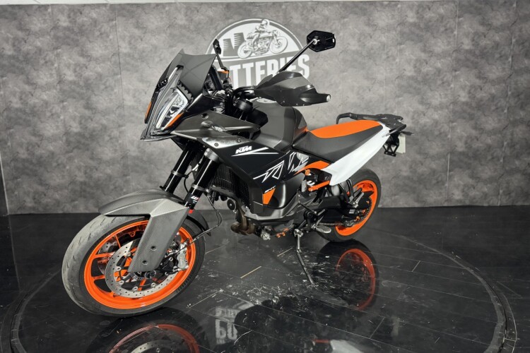 KTM 890 SMT
