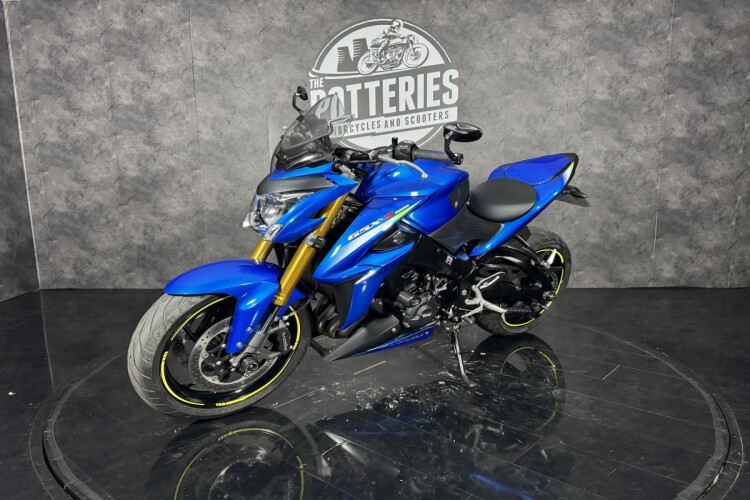 SUZUKI GSX-S1000