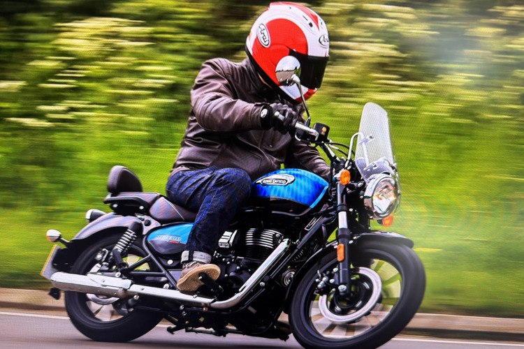 Royal Enfield SUPER METEOR 650, Green
