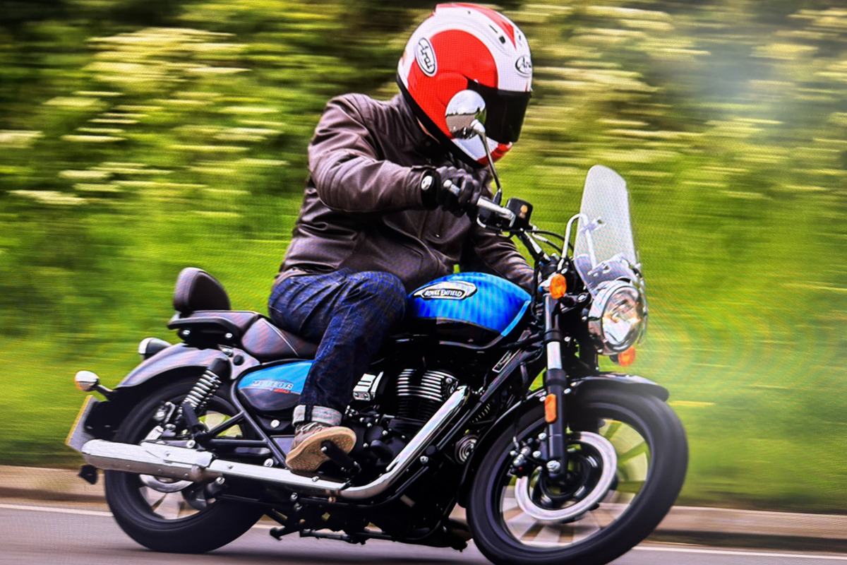 Royal Enfield SUPER METEOR 650, Green