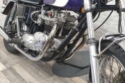 TRIUMPH BONNEVILLE T140