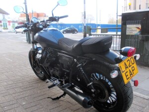 MOTO GUZZI V9 BOBBER