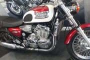 TRIUMPH THUNDERBIRD 900