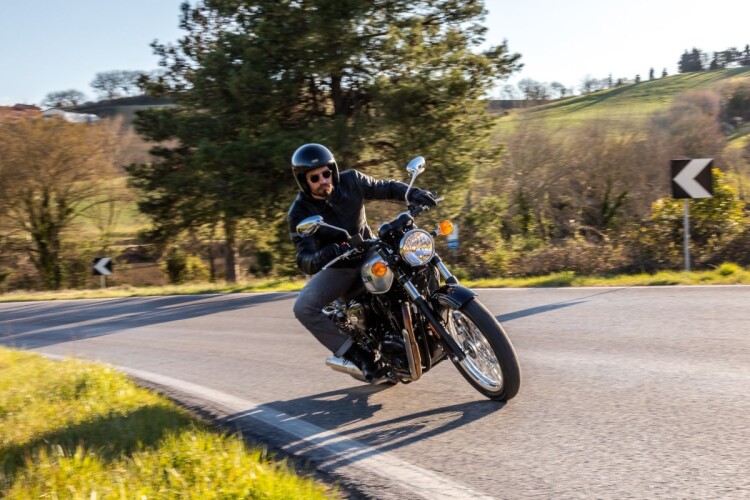 BENELLI IMPERIALE 400