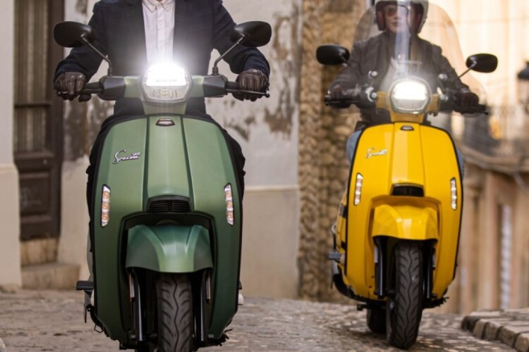 LAMBRETTA V125
