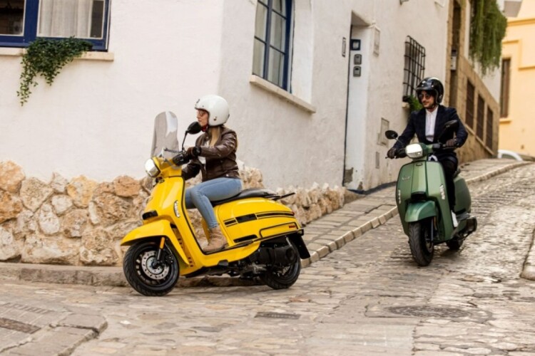 LAMBRETTA V125