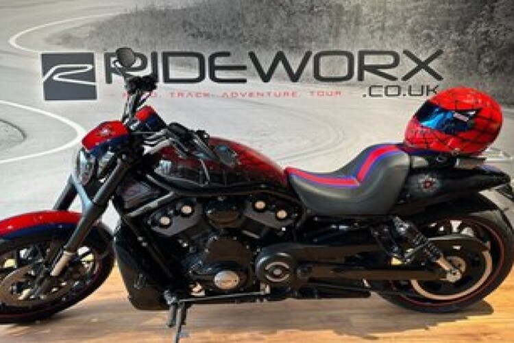 HARLEY-DAVIDSON VRSCDX NIGHT ROD SP 1250 14