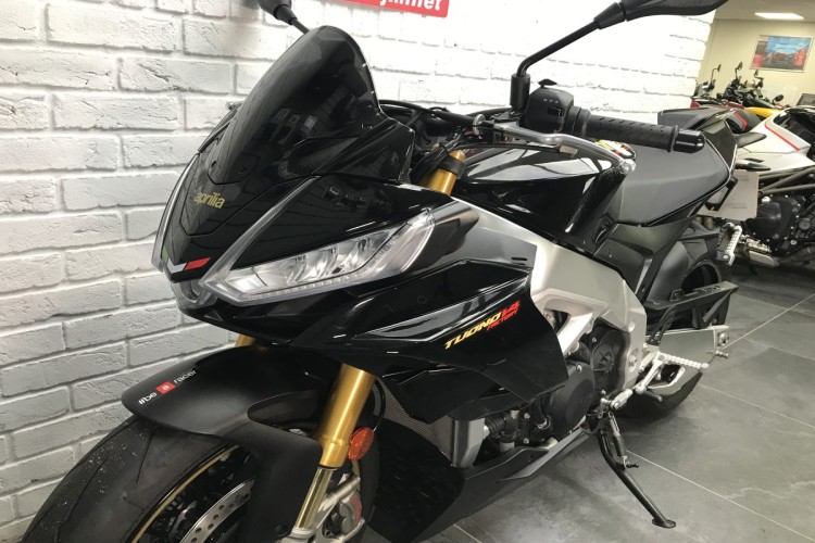 APRILIA TUONO 1100 V4