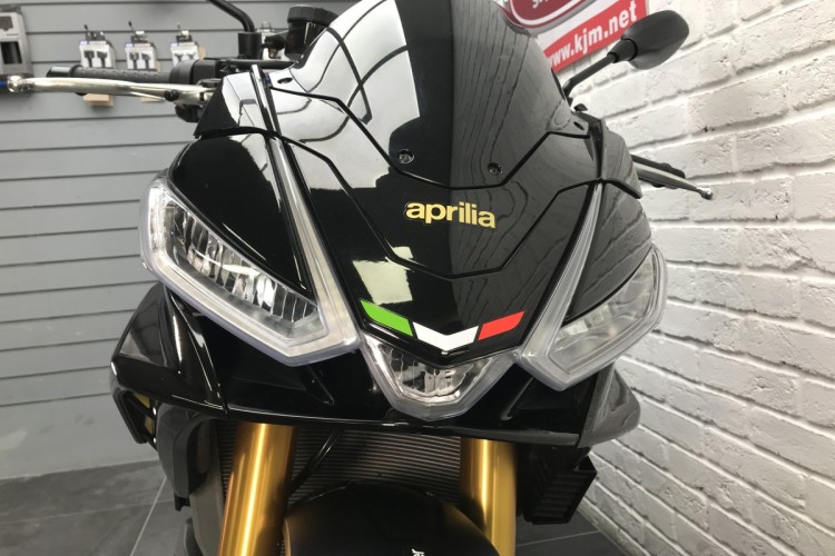 APRILIA TUONO 1100 V4