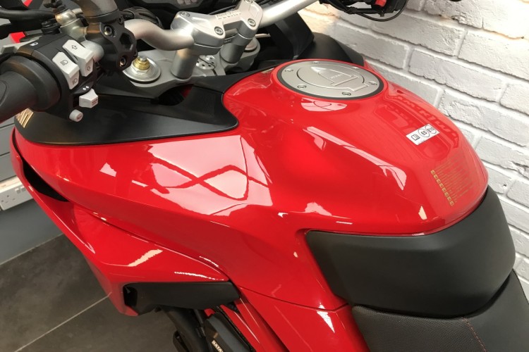 DUCATI MULTISTRADA 950