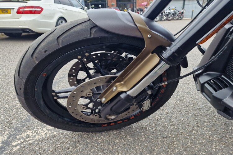 HARLEY-DAVIDSON SOFTAIL