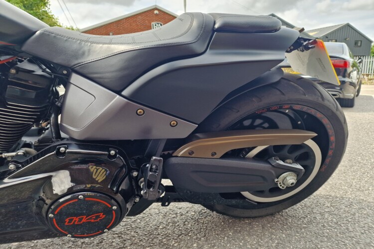 HARLEY-DAVIDSON SOFTAIL