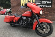 HARLEY-DAVIDSON STREET GLIDE SPECIAL