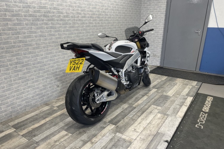 APRILIA TUONO 1100 V4