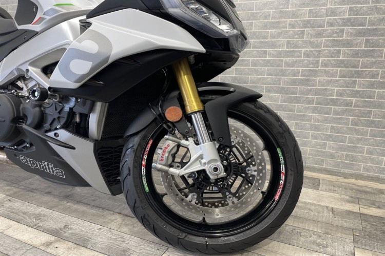 APRILIA TUONO 1100 V4