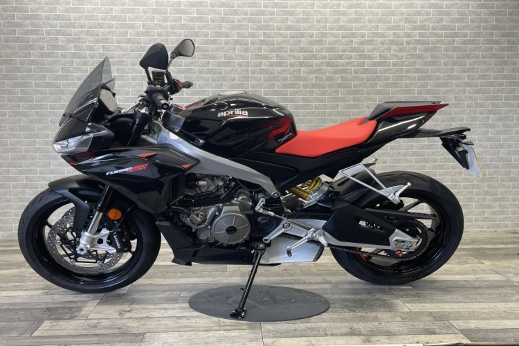 APRILIA TUONO 660