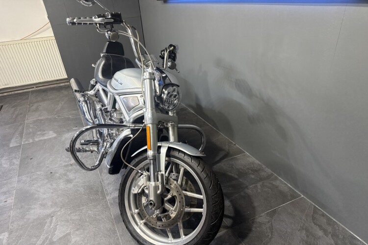 HARLEY-DAVIDSON V-ROD