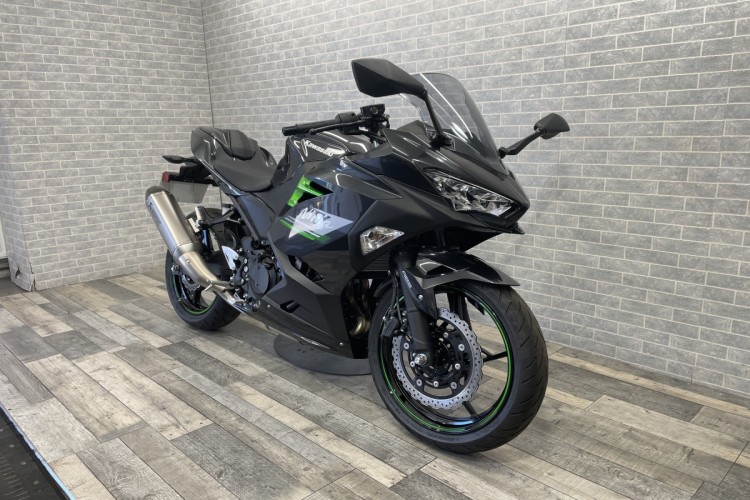 KAWASAKI NINJA 400