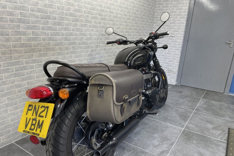 TRIUMPH BONNEVILLE T120